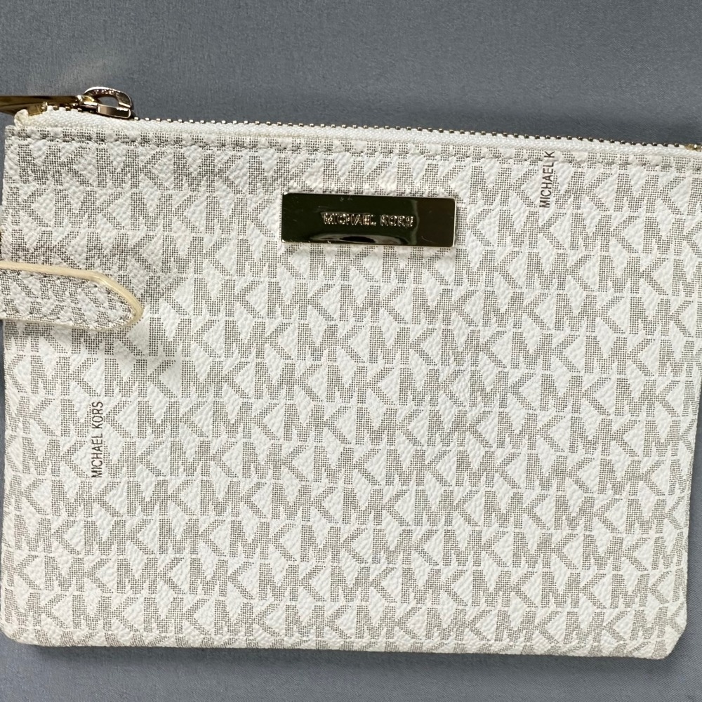Michael Kors MK Signature Logo Belt‎ Bag White Tan Gold Hardware Size M 554562